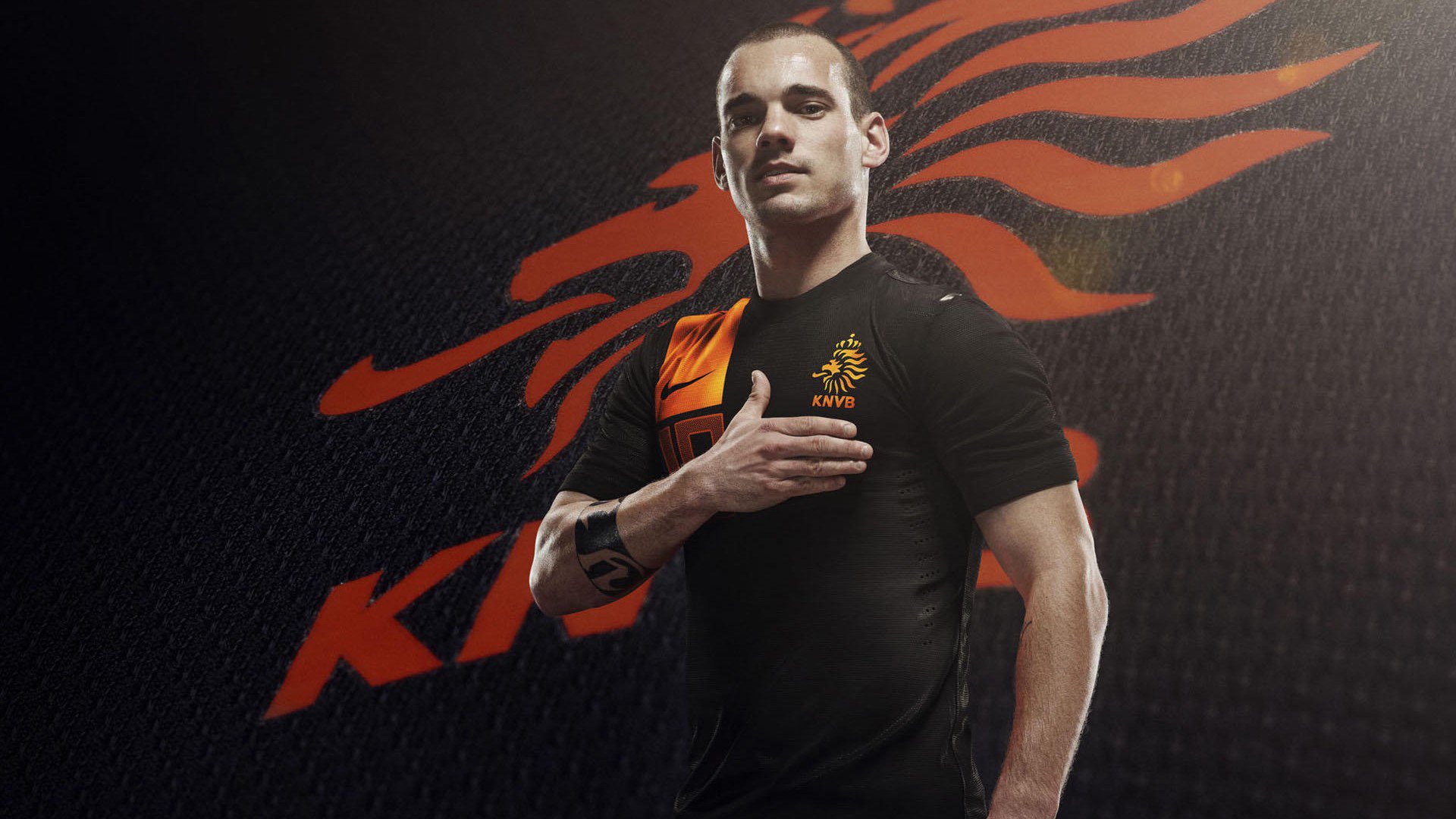 开云体育中国-皮特·斯图斯：作为防线核心，牢牢把控比赛节奏，皮斯特耶